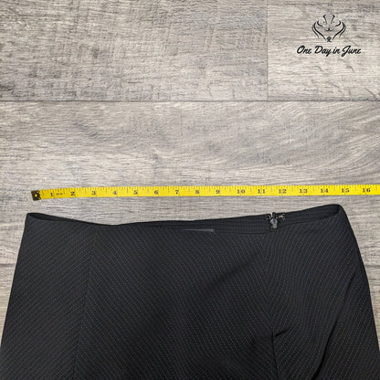 Larry Levine Black Pinstripe Pencil Skirt Lined Career Office Size 10