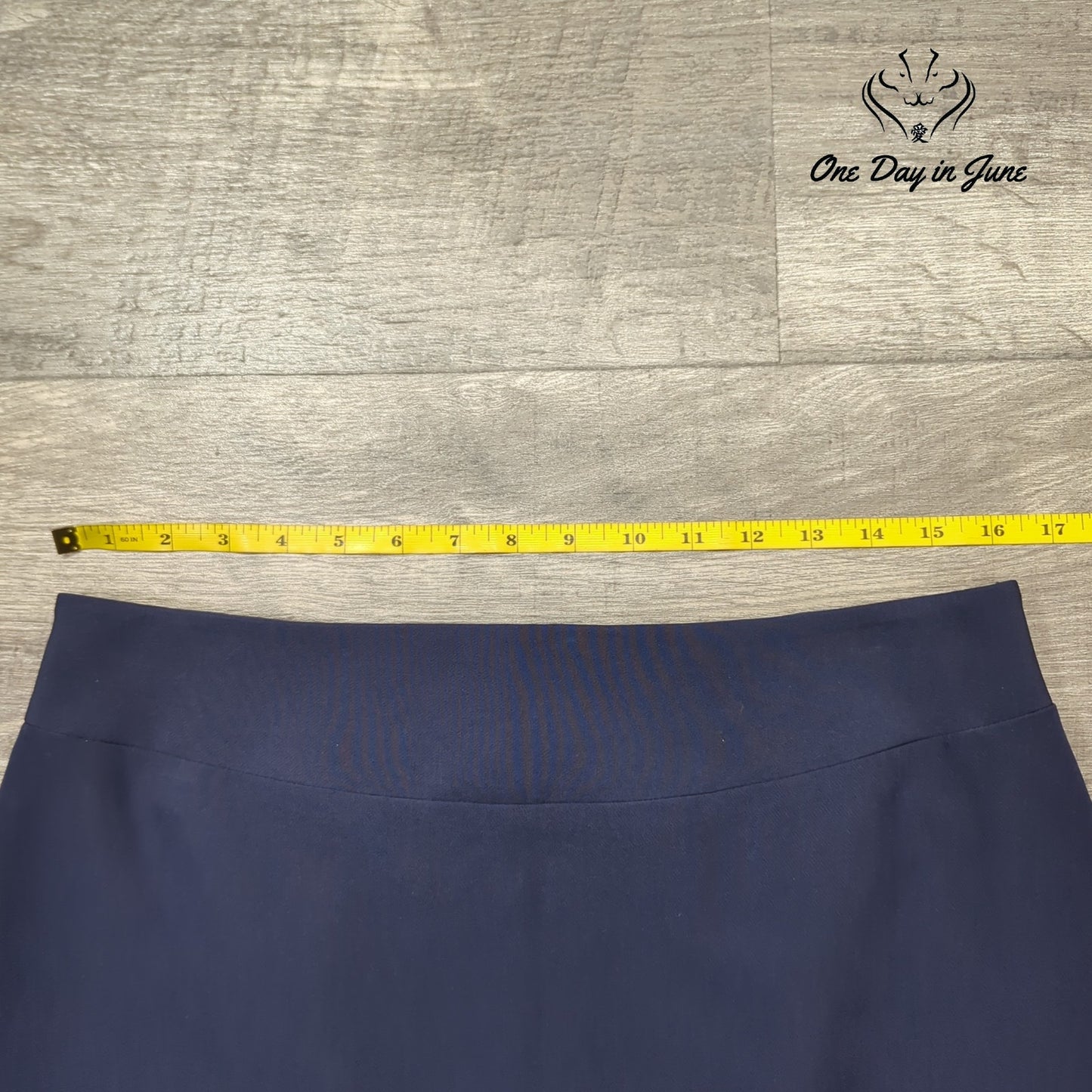 Tahari Pencil Skirt Size 12