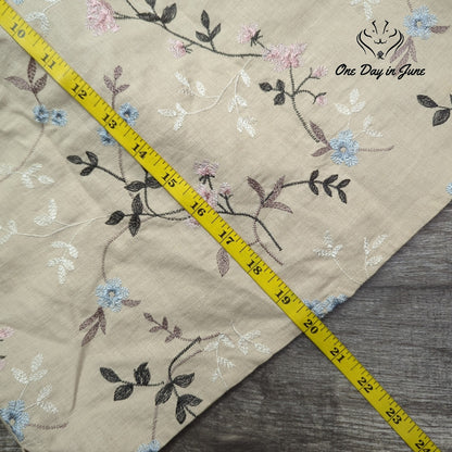 B. Moss Clothing Company Embroidered Linen Skirt Size 8