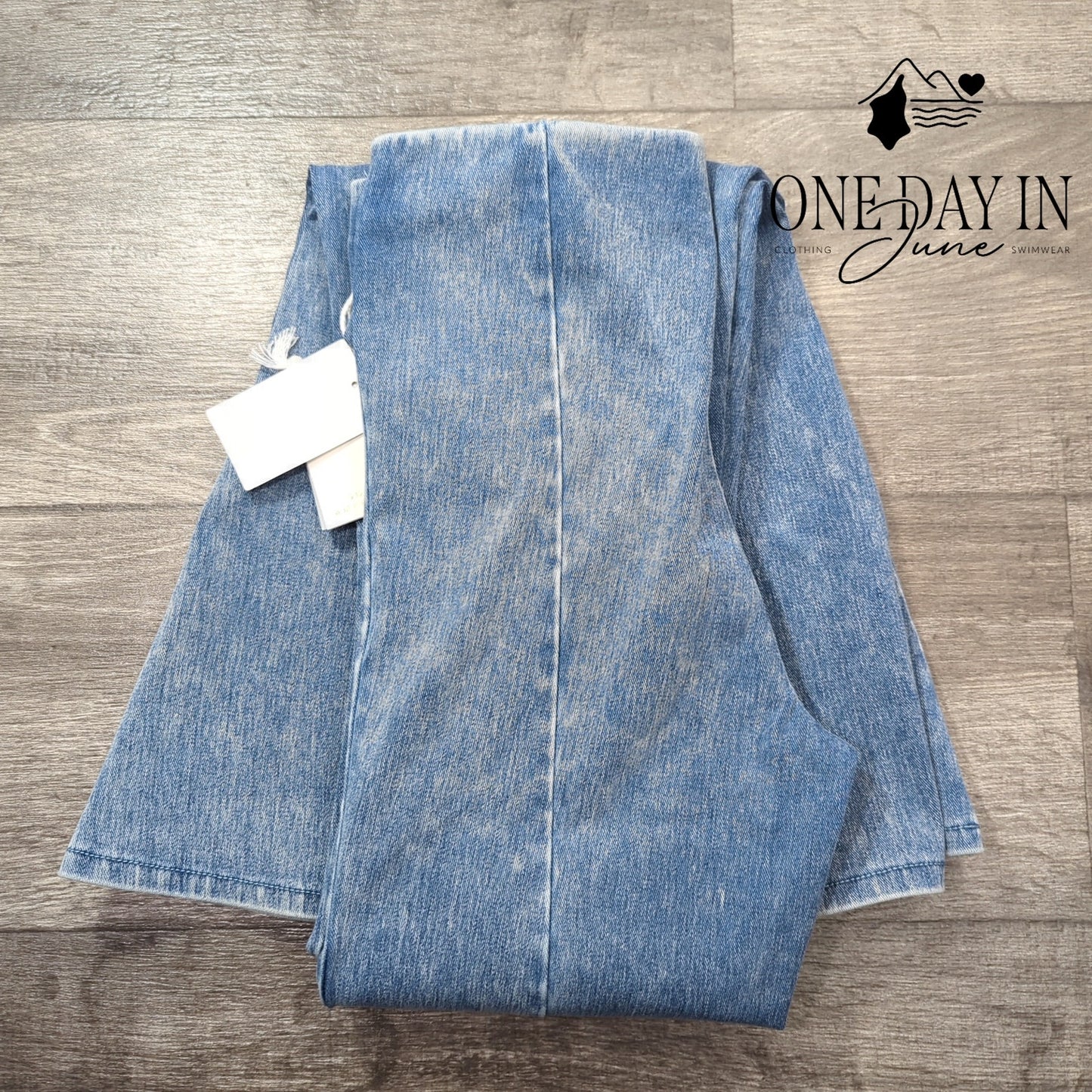 Good American High Rise Flare Jeans Size S