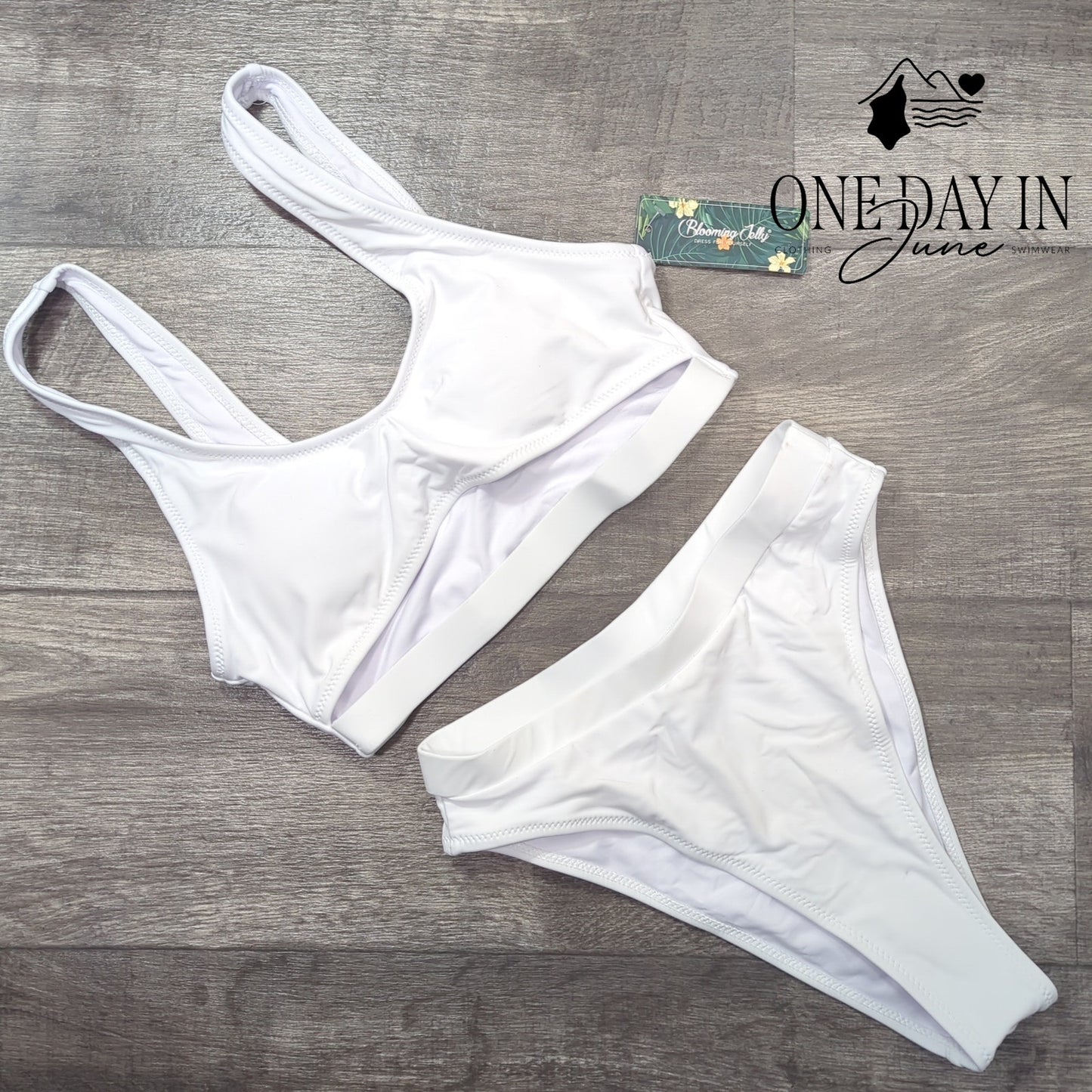 Blooming Jelly High Cut Bikini Swimsuit Size S