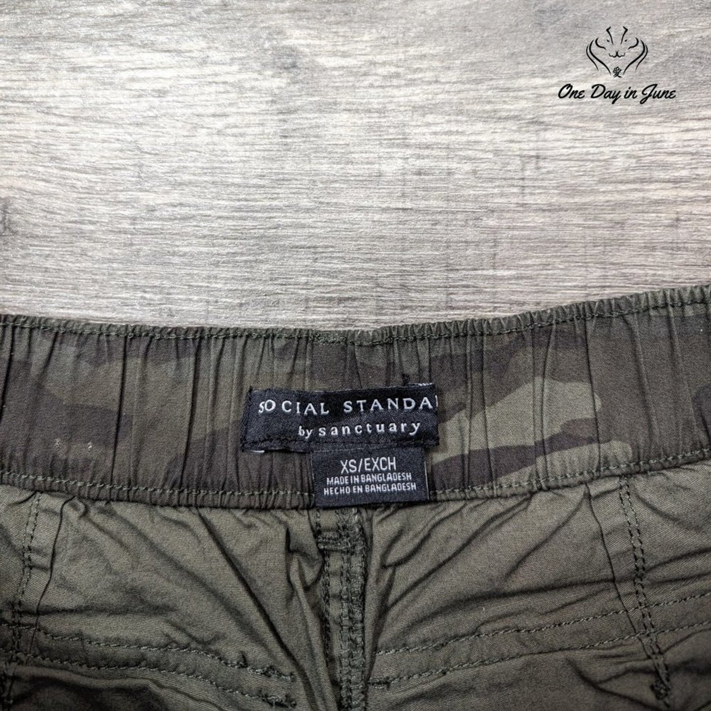 Social Standard Camoflage Shorts Size XS