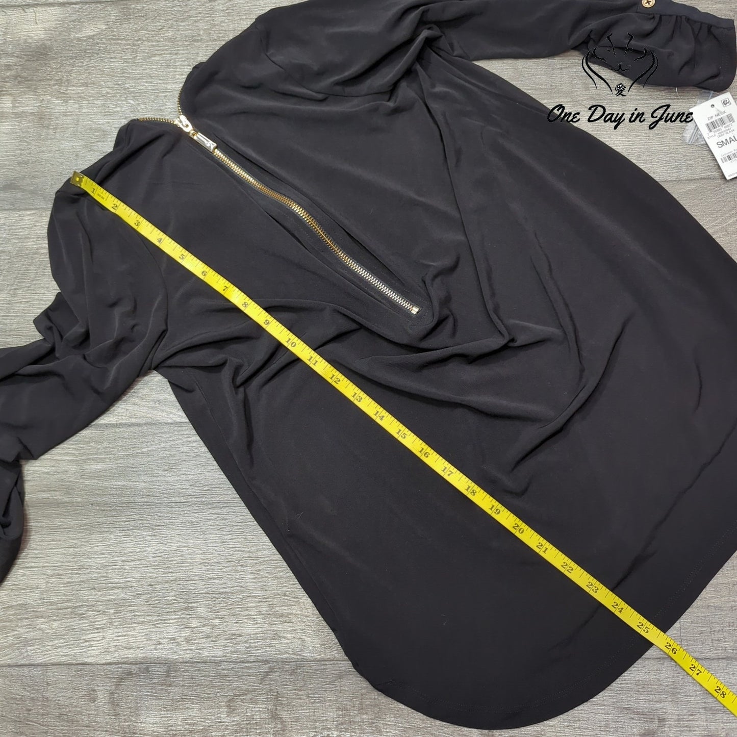 JM Collection Zip Neck Ruched Sleeve Top Size S