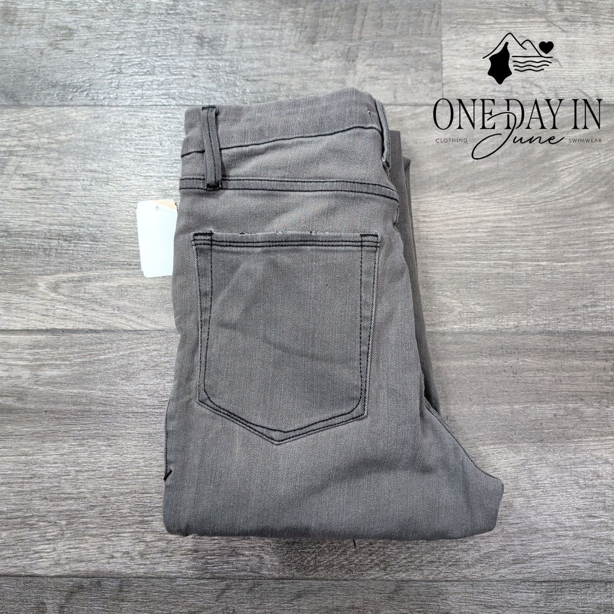 Good American Good Waist Raw Edge Skinny Jeans Gray High Rise NWT Size 8