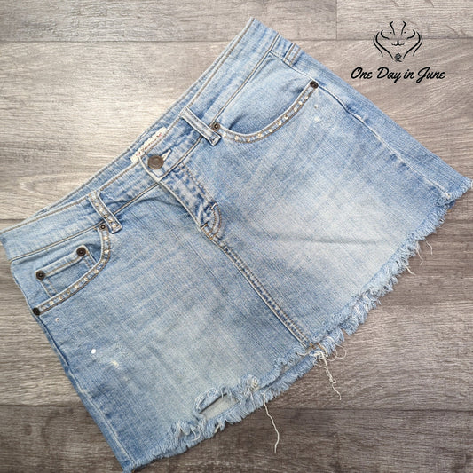 Forever 21 Denim Mini Skirt Size M