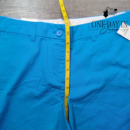 Crown & Ivy Flat Front Shorts Size 14