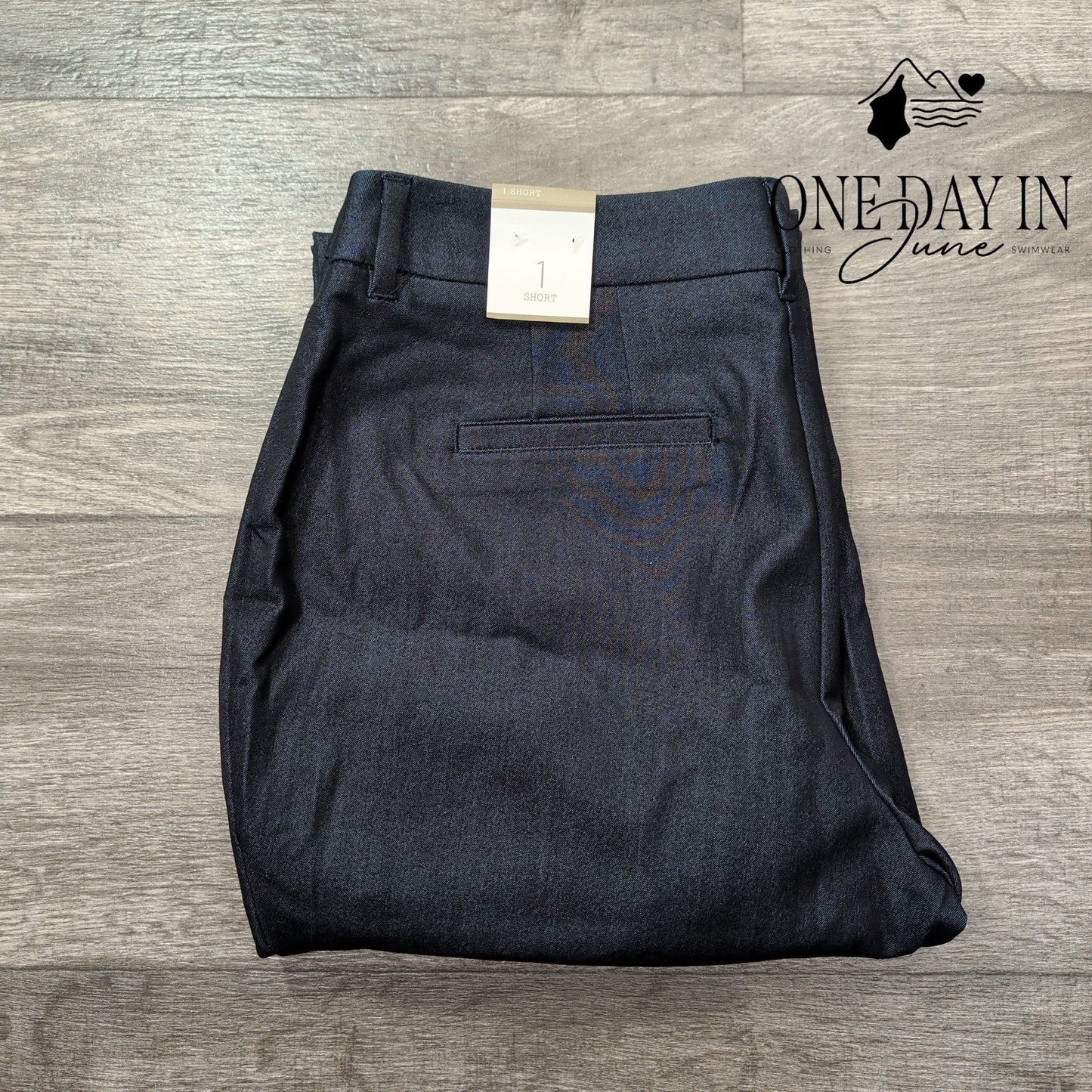Chico's NWT Ultimate Indigo Carnegie Straight Pants Dark Size Chico's 1S (8S)