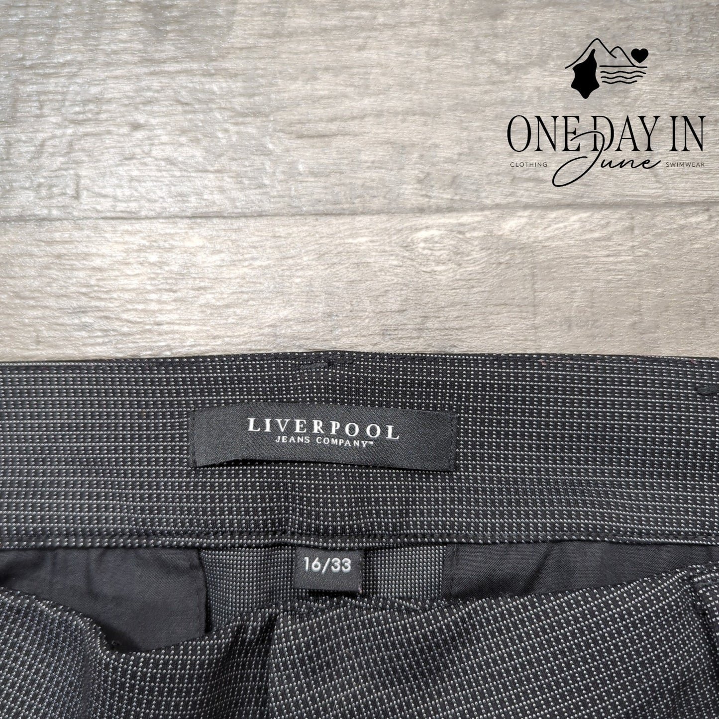 Liverpool Cropped Dress Pants Size 16