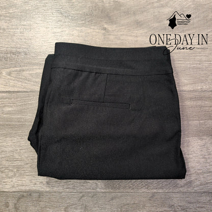 Chico's So Slimming Brigitte Rivet Capri Crop Pants Black NWT Size (10)