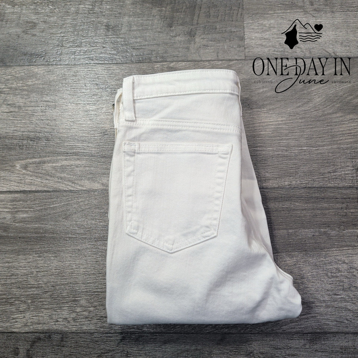 AG Adriano Goldschmied Isabelle Exposed Zip White Straight Crop Jeans NWT Size 4