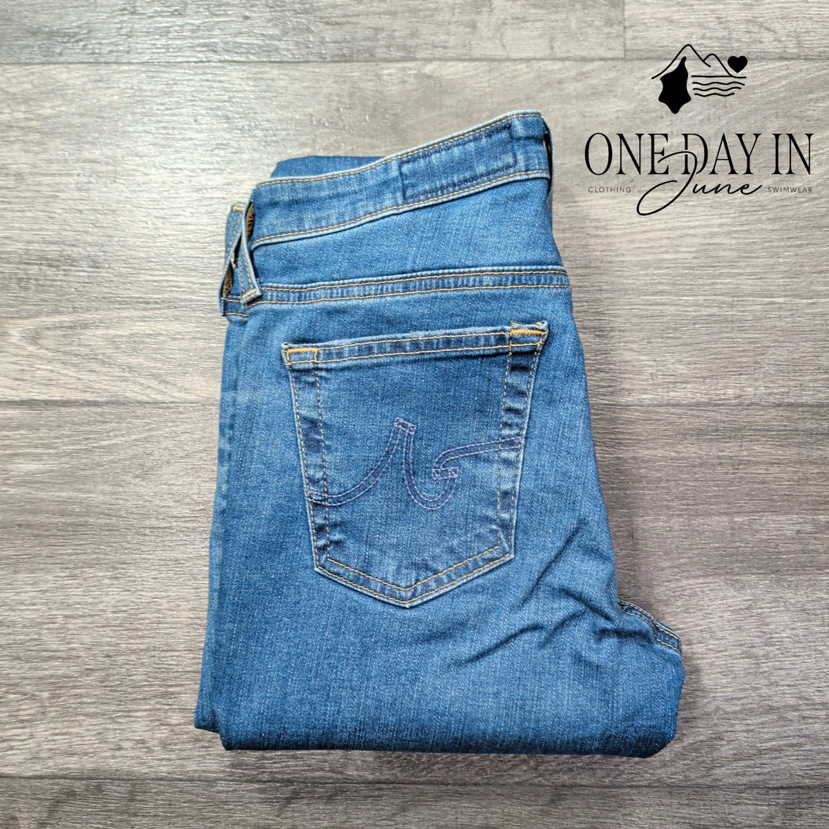 AG Adriano Goldschmied The Legging Ankle Distressed Skinny Jeans NWT Size 4