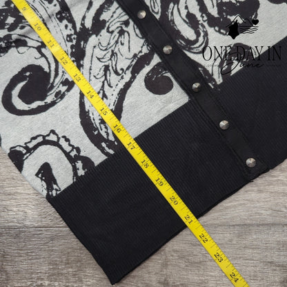 Premise Studio Snap Front Sweater Size M