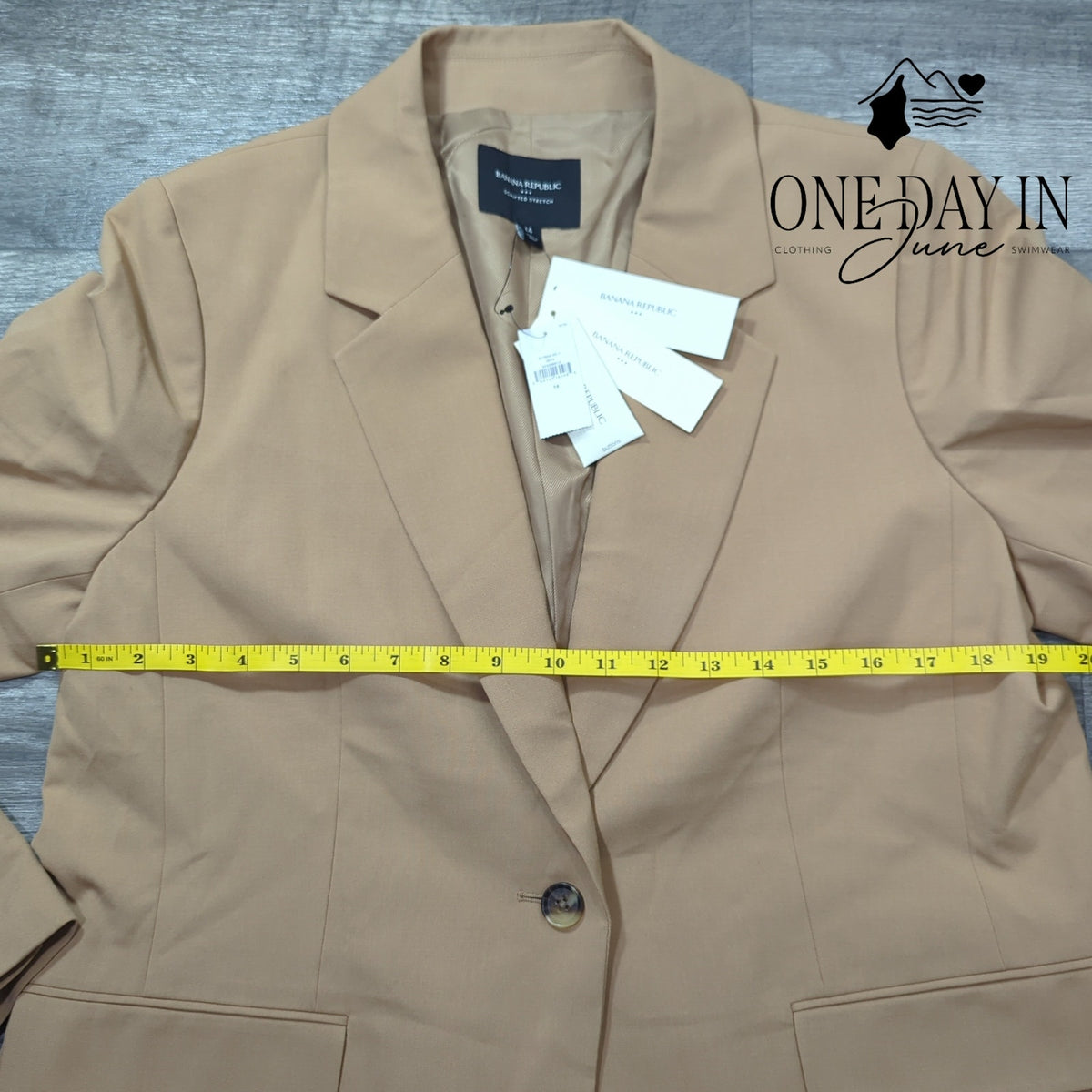 Banana Republic Sculpted Stretch Blazer Afternoon Latte Tan NWT Size 14