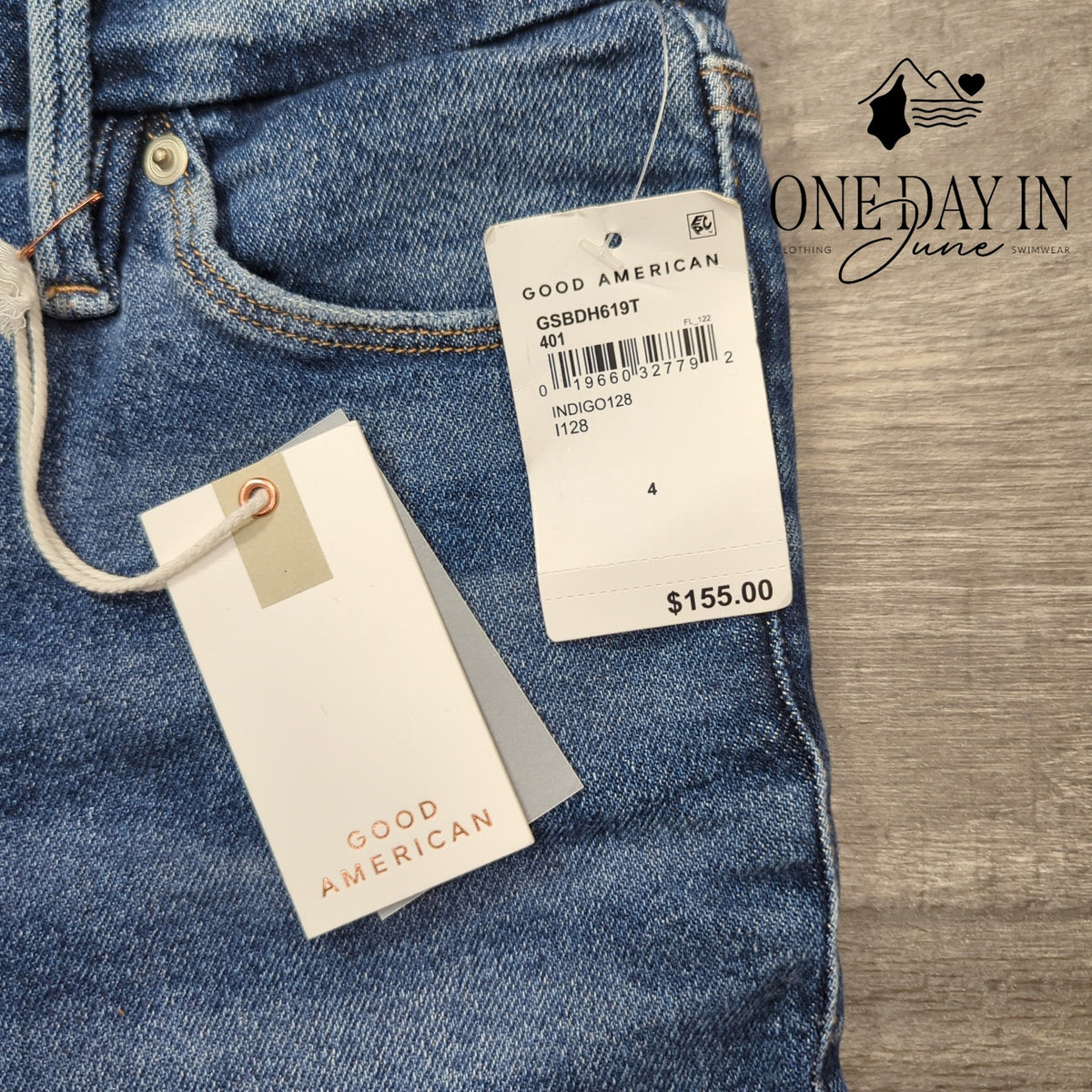 Good American Good Legs Straight Distressed Jeans NWT $155 Indigo128 Size 4