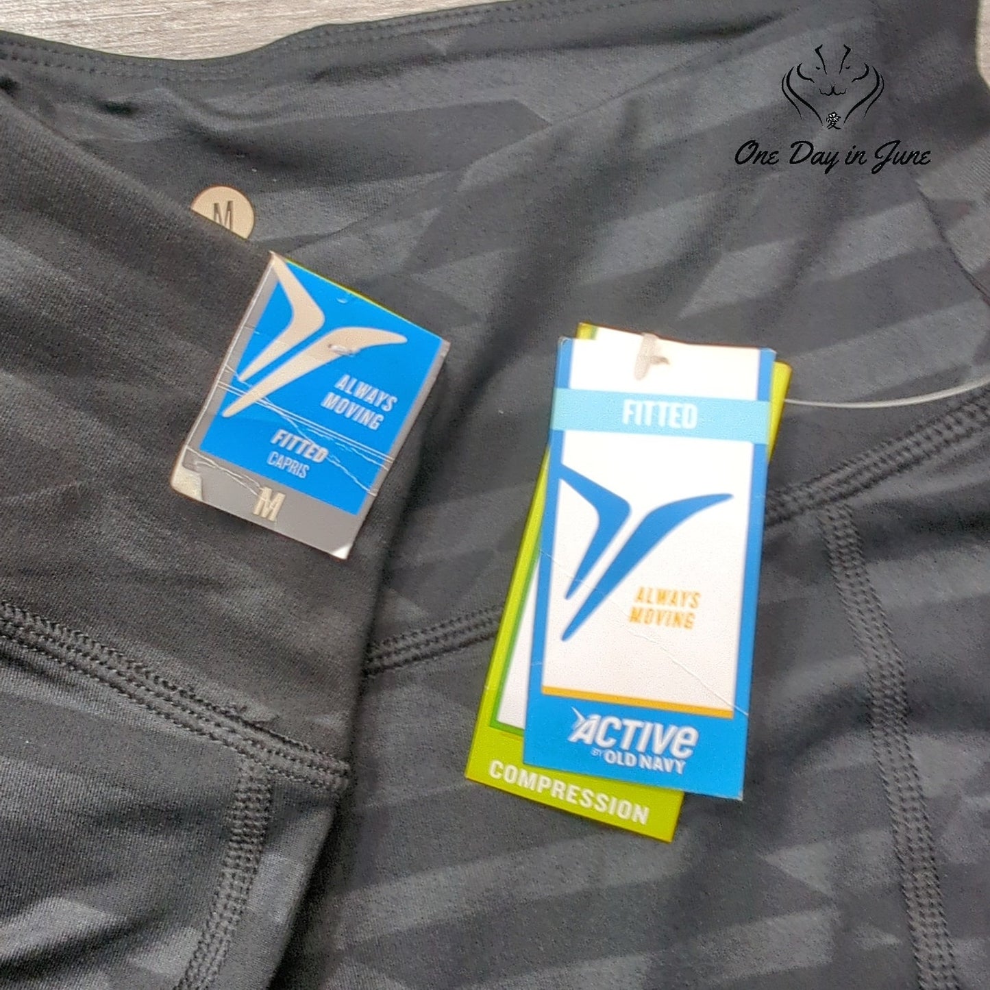 Old Navy Active Crop Yoga Pants Size M