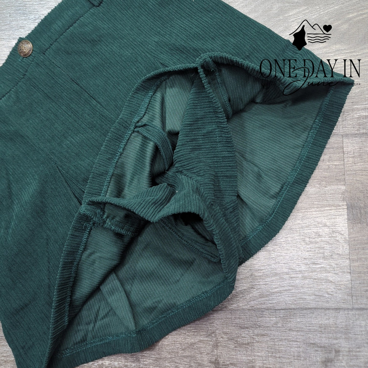 Kirious High Waist Corduroy Shorts Dark Green Size S