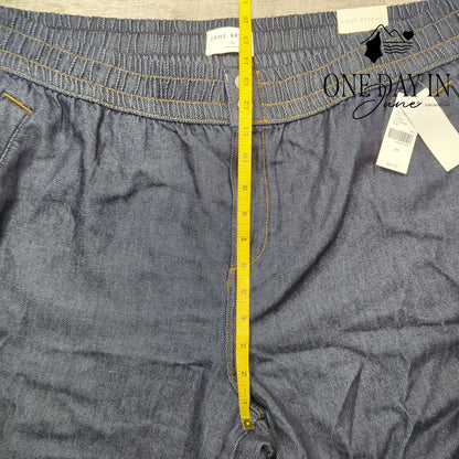 Lane Bryant Mid Rise Short Crop Jeans Size 18 Short