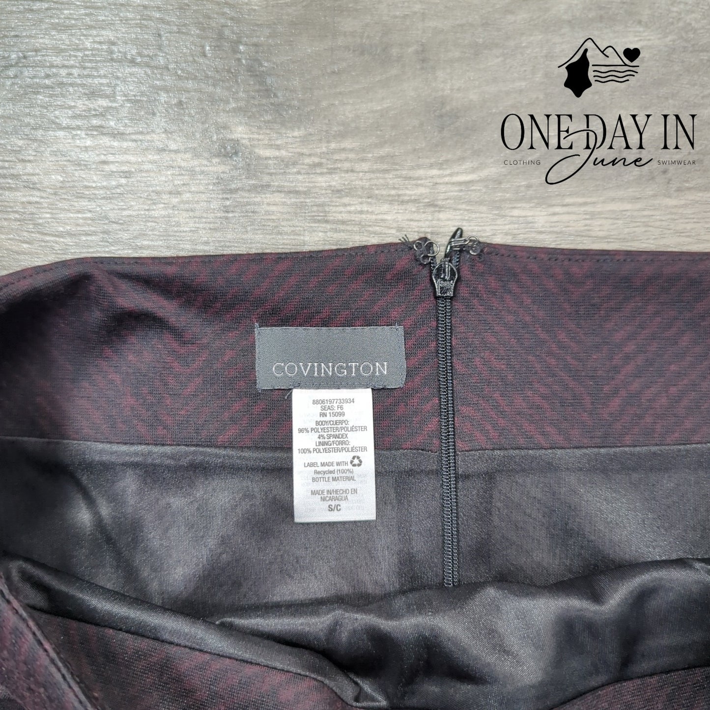 Covington Pencil Skirt Size S