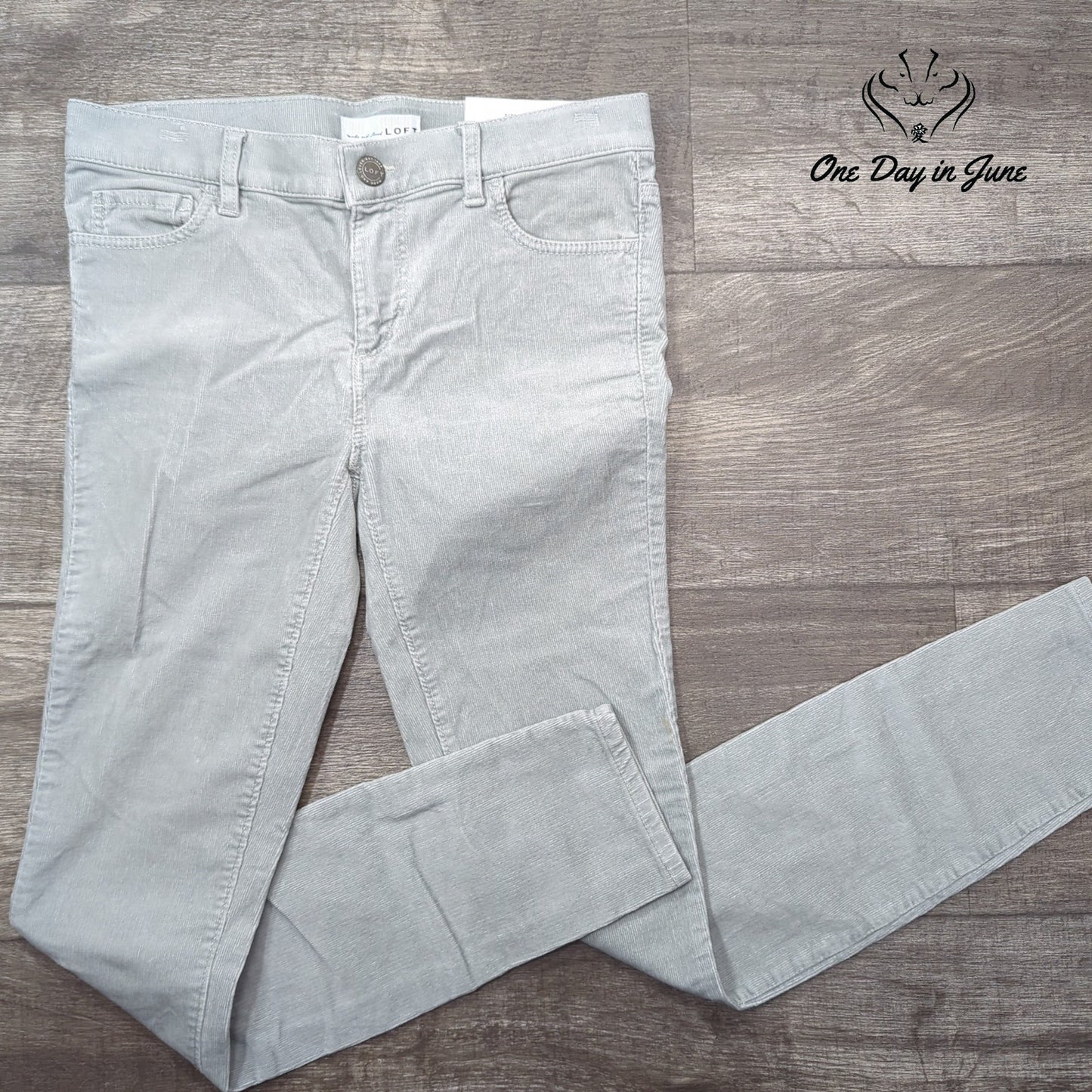 Loft Modern Skinny Corduroy Pants Size 24 (00)