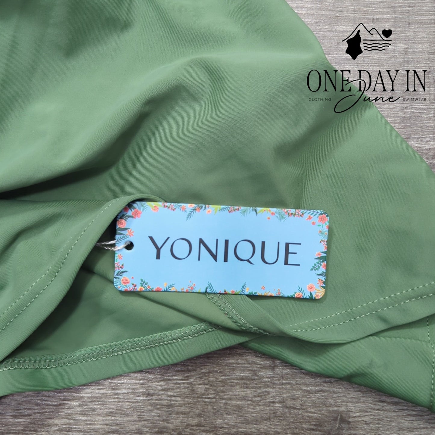 Yonique High Neck Tankini Swimsuit Size S
