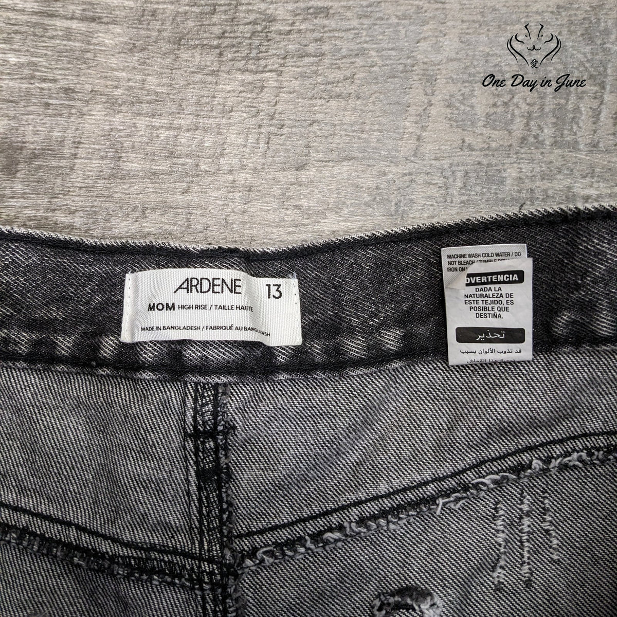 Ardene High Rise Mom Jeans Black Acid Wash Distressed Ripped NWT Size 13