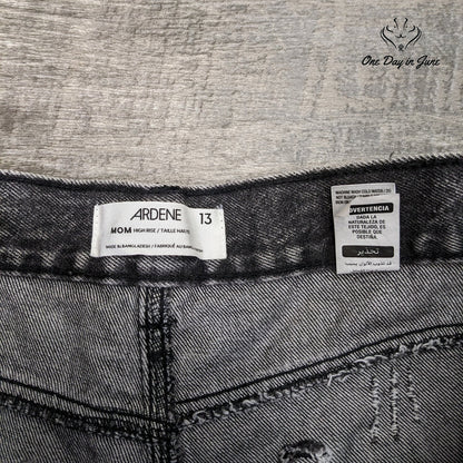 Ardene High Rise Mom Jeans Black Acid Wash Distressed Ripped NWT Size 13