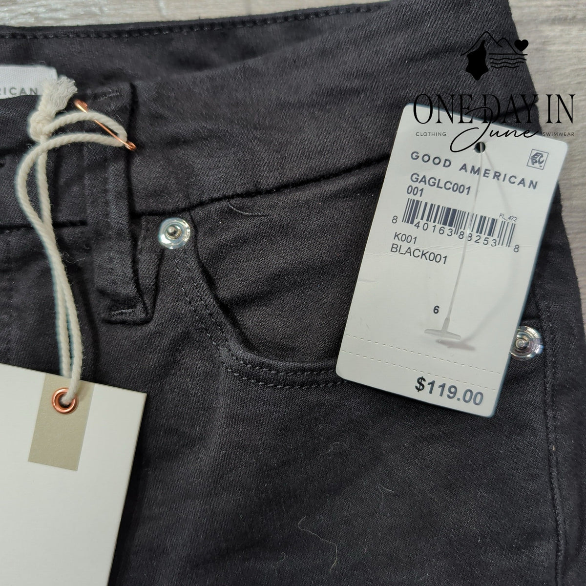 Good American Good Legs Crop Skinny Jeans Black High Rise NWT Size 6
