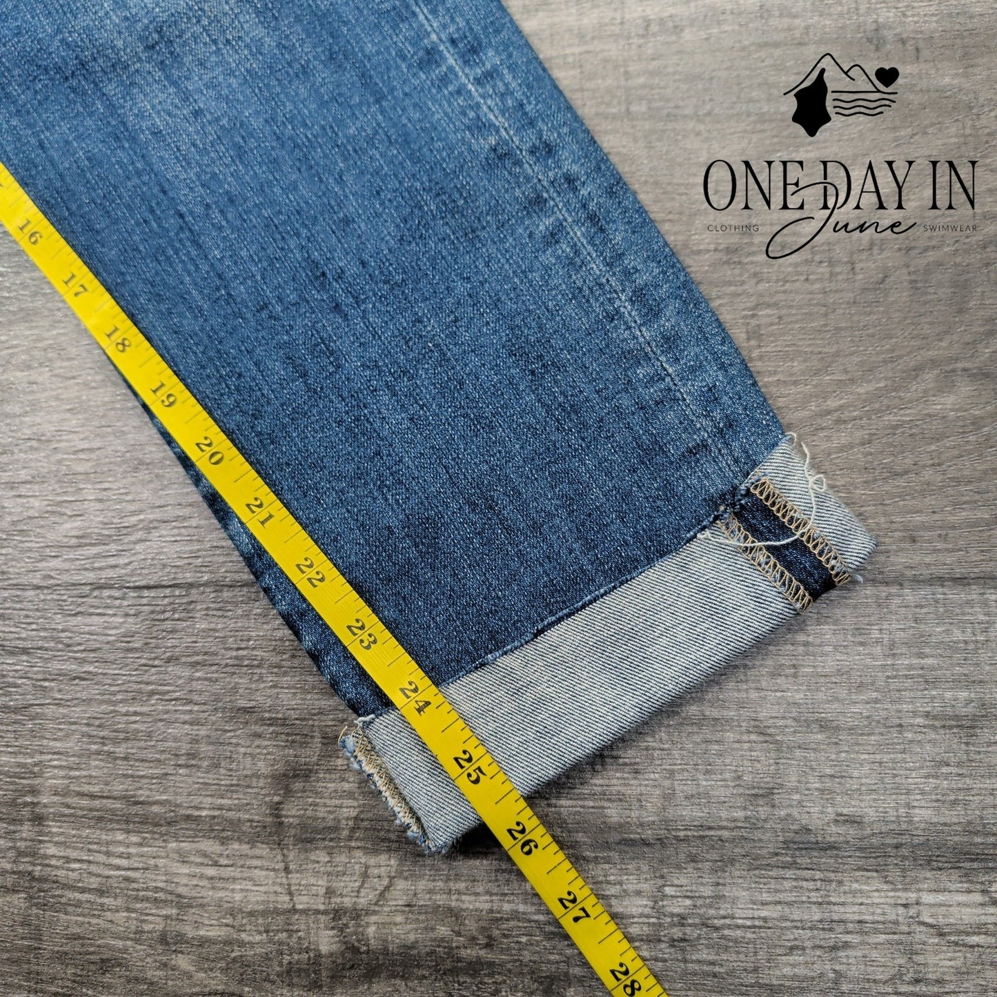 AG Adriano Goldschmied Ex-Boyfriend Slim Slouchy Jean Distressed NWT $215 Size 4