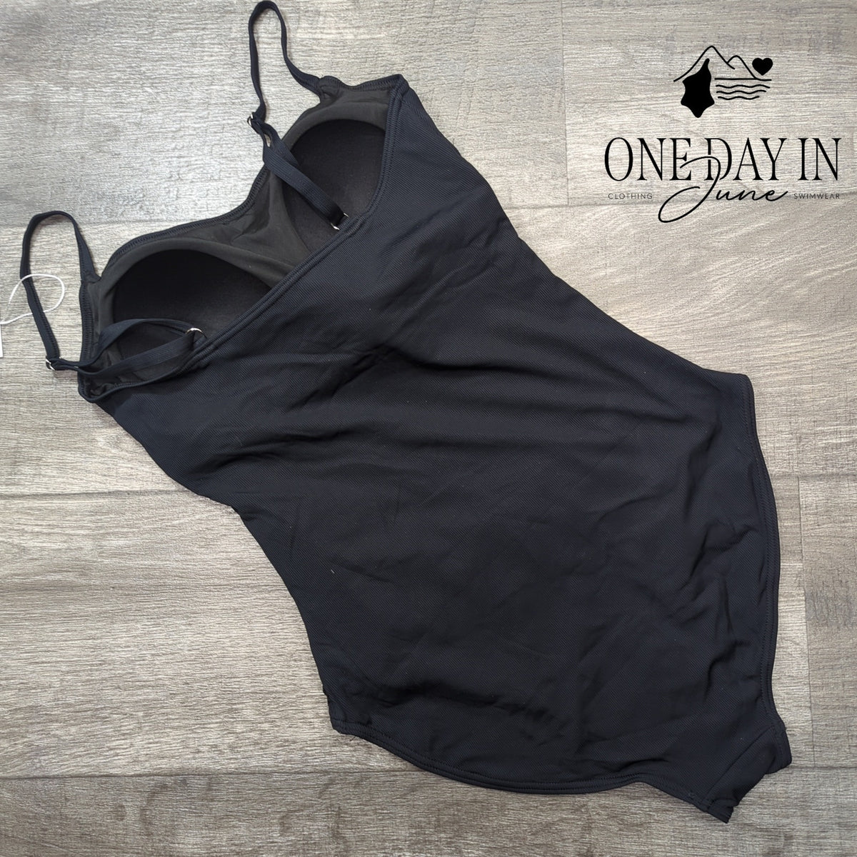 Eomenie Ribbed One Piece Swimsuit Black Ruched Tummy Control NWT Size L