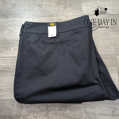 Lee Plus Size Mid Rise Straight Leg Pants Size 30W
