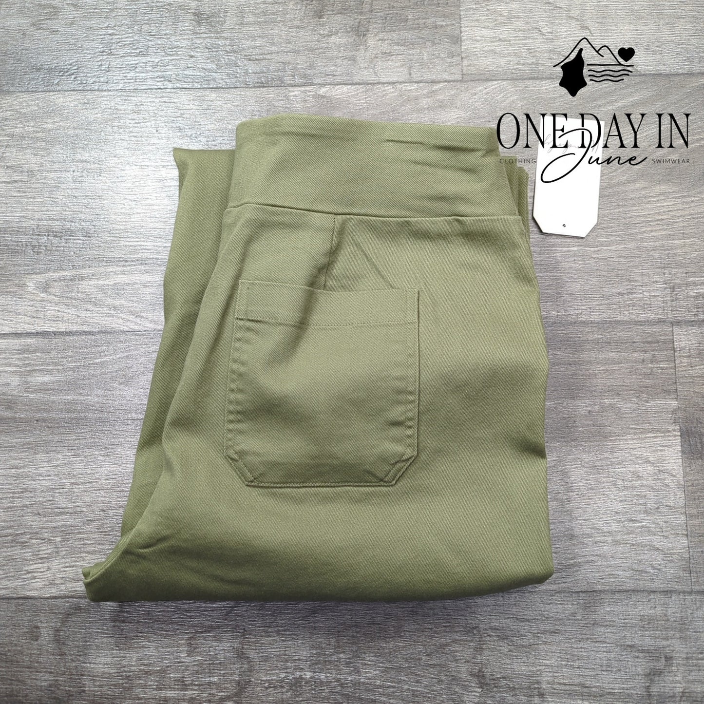 Wonderly Twill Crop Pants Size 12