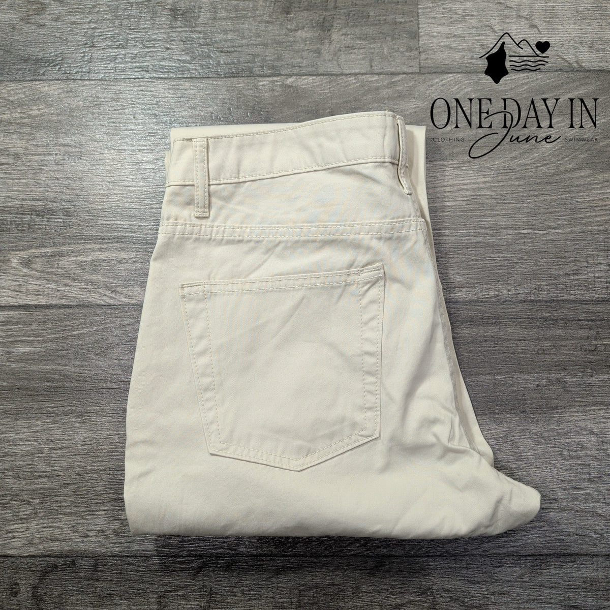 Gap Bootcut Ankle Pants Ivory Cream Mid Rise NWT $39.50 Size 8