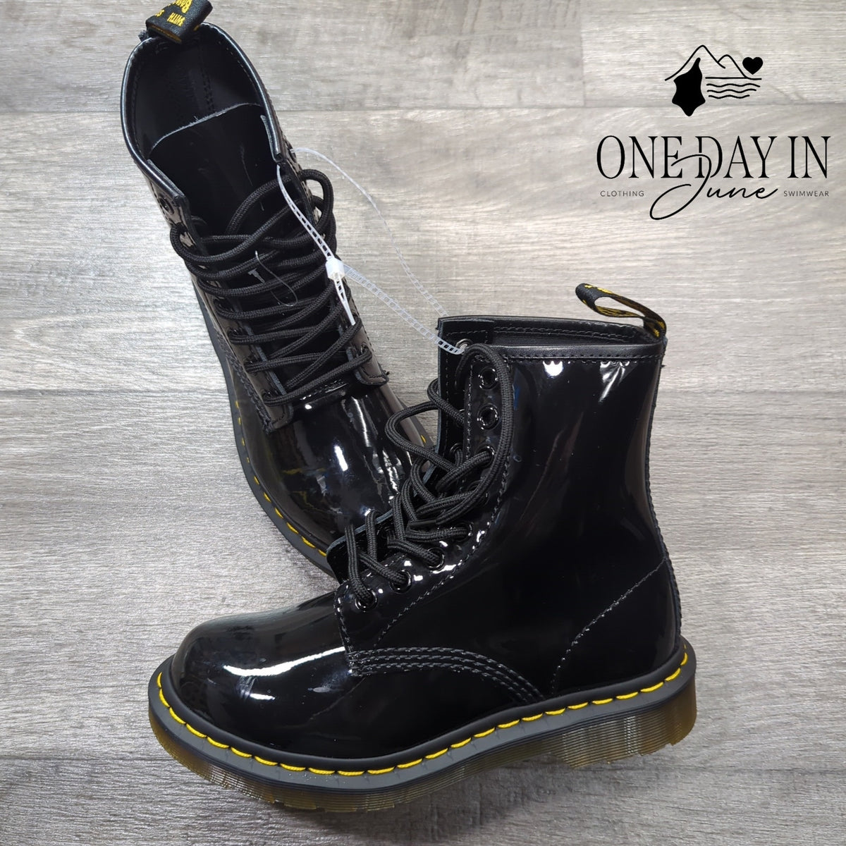 Dr. Martens 1460 Patent Lamper Leather Combat Boots Black NWT Size 5