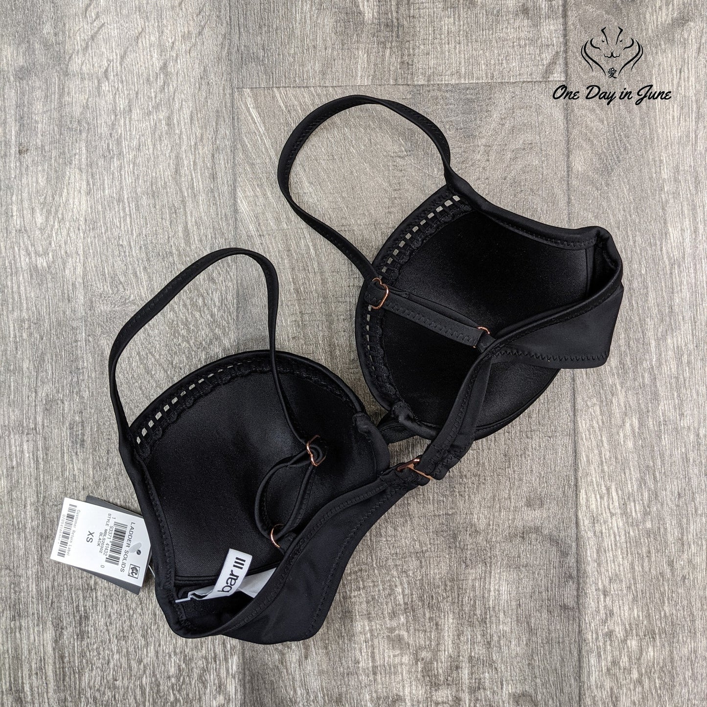 Bar III Black Mod V-Wire Bikini Top Size XS