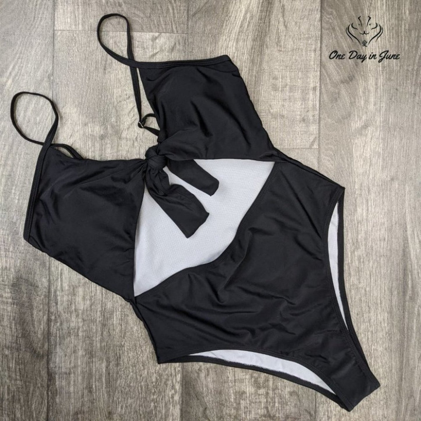 Qearal Strappy Tie Knot One Piece Swimsuit Black Cutout Monokini Size L