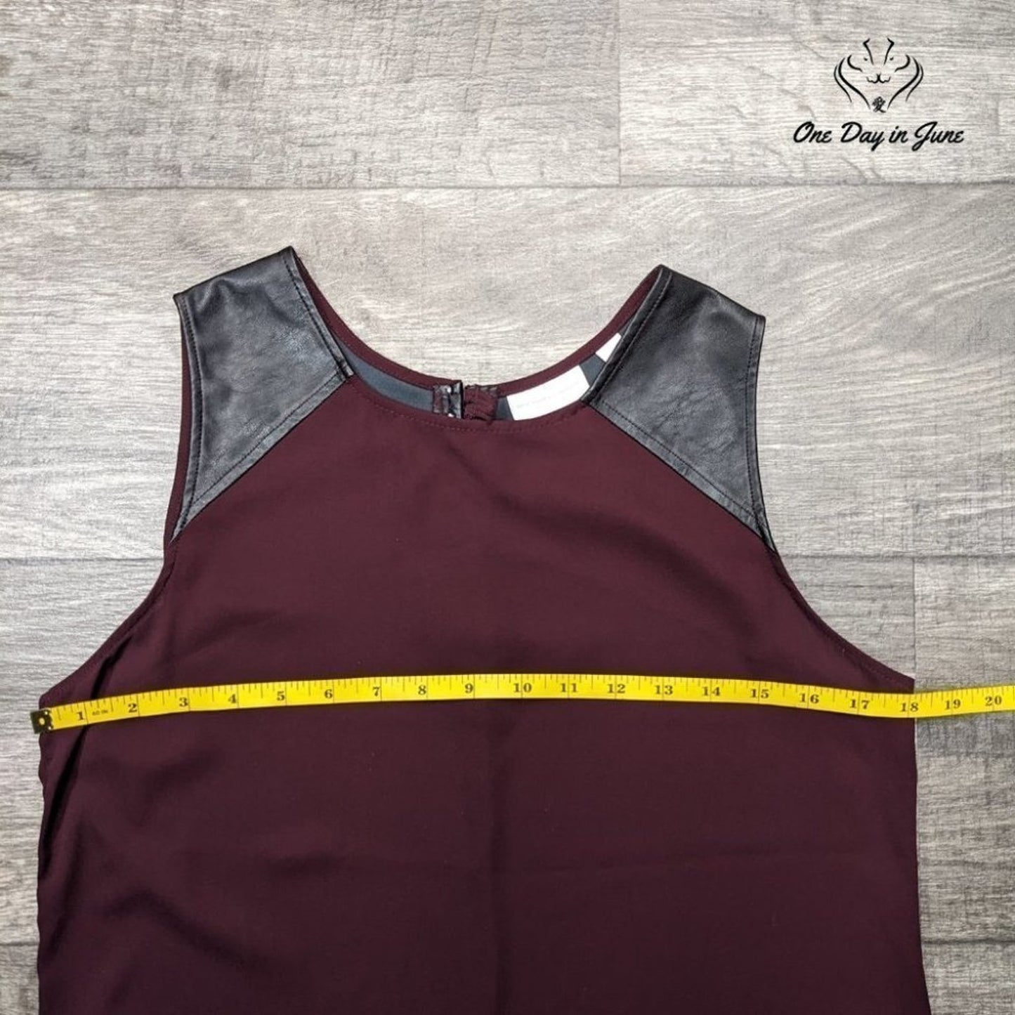 New York & Company Sheer Sleeveless Top Size S