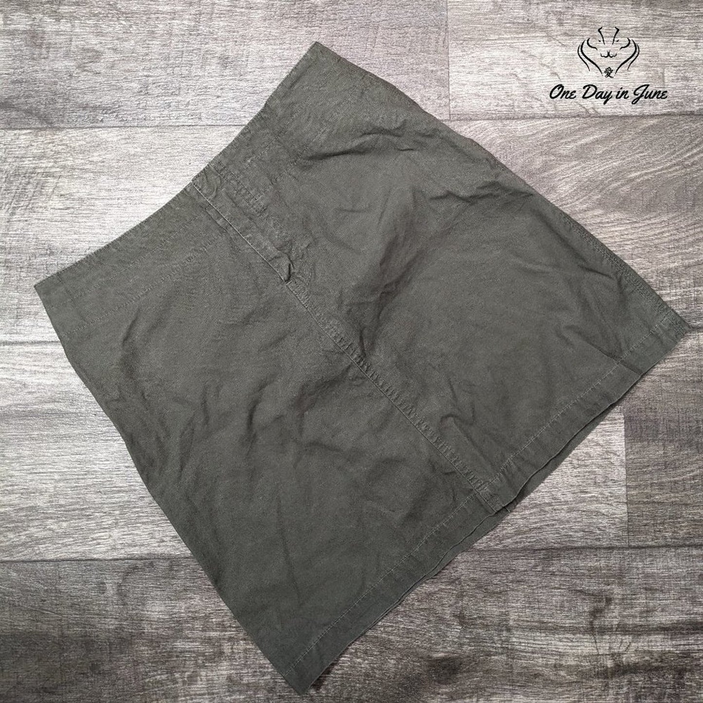 Gap Mini Skirt Size 2