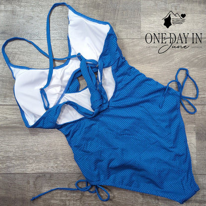 CharmLeaks Ribbed Cut Out Tie Back One Piece Swimsuit Size L