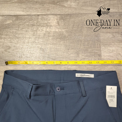 Greg Norman Straight Leg Golf Pants Size 30X31