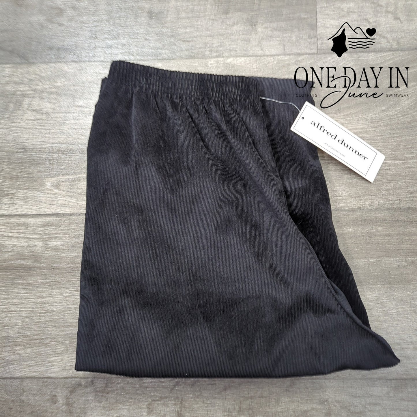 Alfred Dunner Pull On Corduoy Pants Size 12