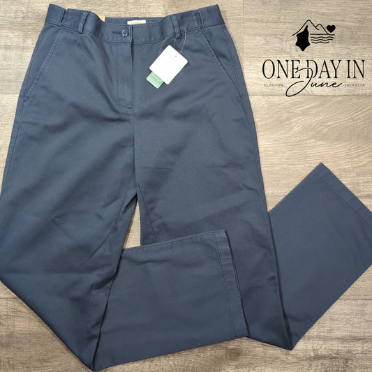 L.L.Bean Classic Straight Leg Pants Size 4