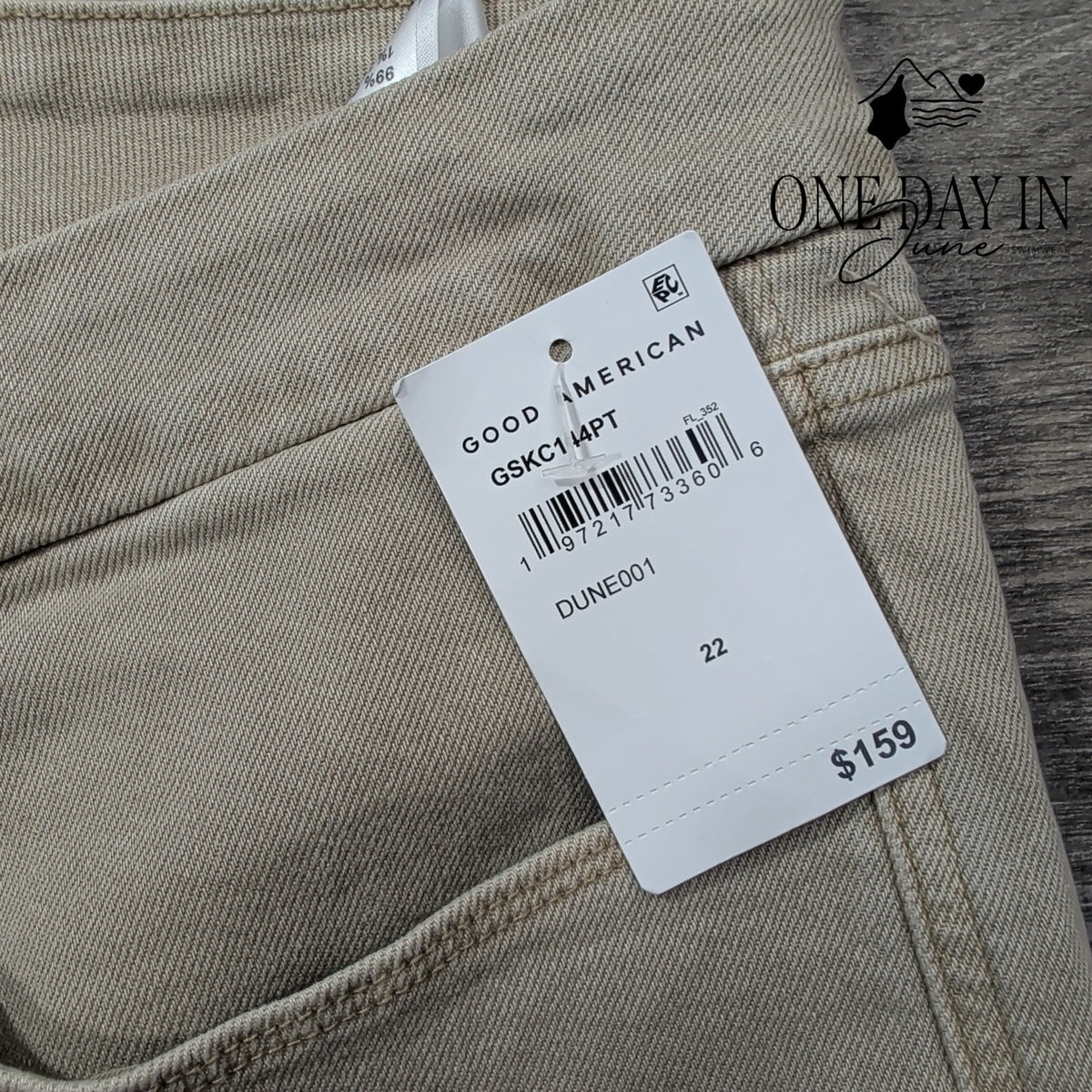 Good American Good Skate Crop Wide Leg Jeans Dune Beige NWT Size 22
