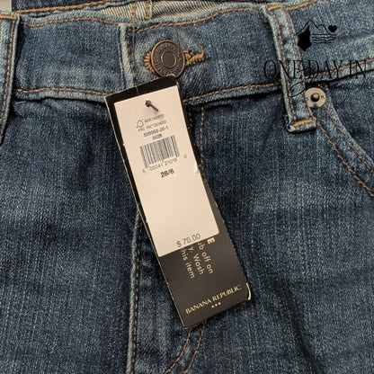 Banana Republic Girlfriend Crop Jeans Medium Wash Cuffed NWT $70 Size 6 (28)