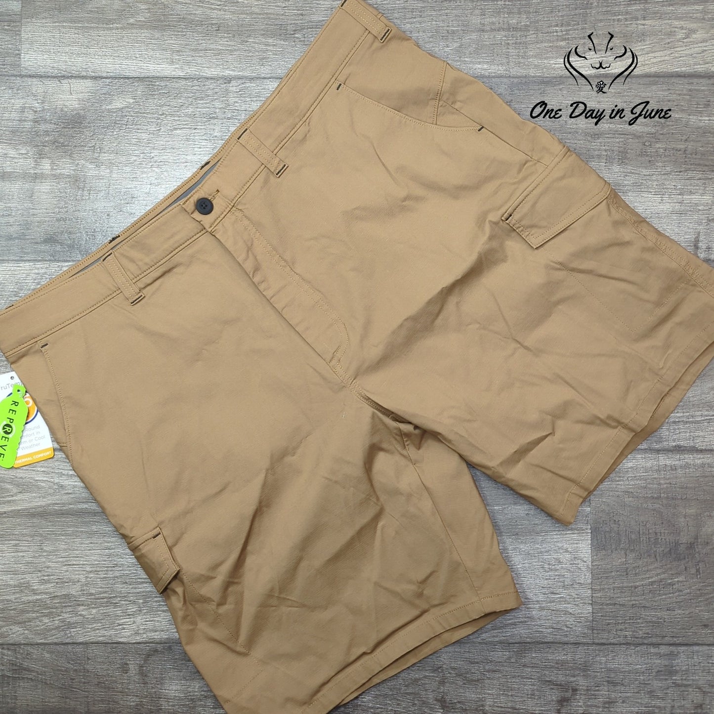 Haggar Active Series Cargo Shorts Size 42