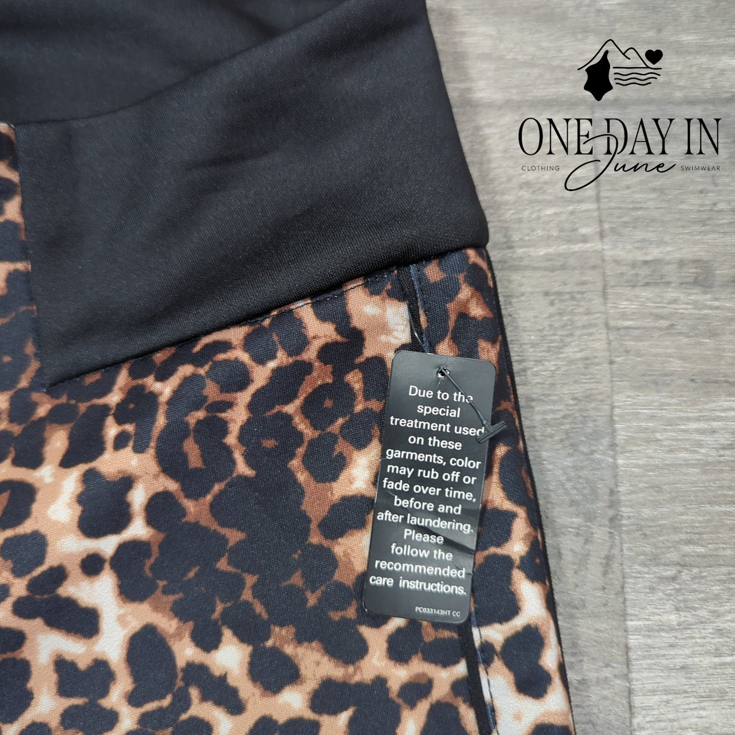 Anna & Ava Leopard Print Ankle Legging Size M