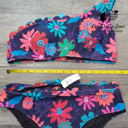 Cupshe One Shoulder Scallop Edge Bikini Swimsuit Size L