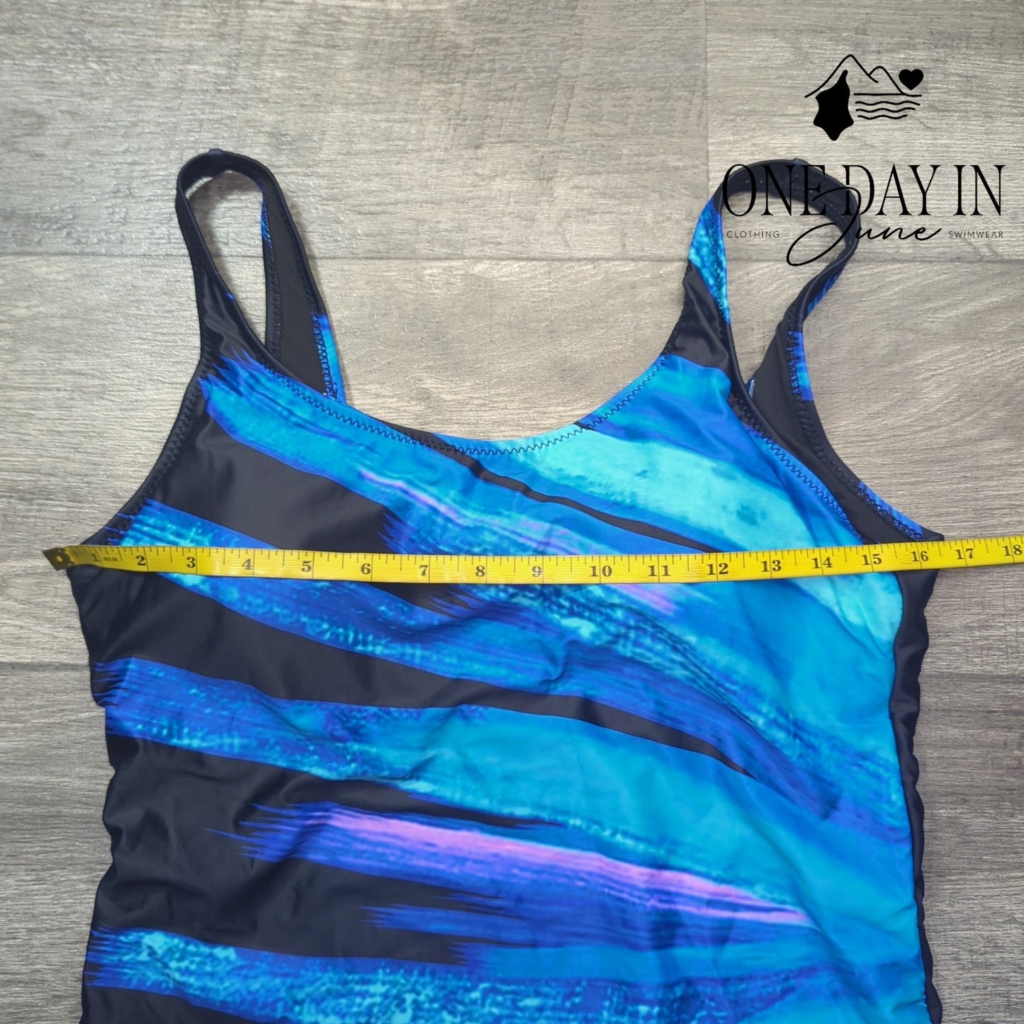 Aleumdr Cross Back One Piece Swimsuit Size L