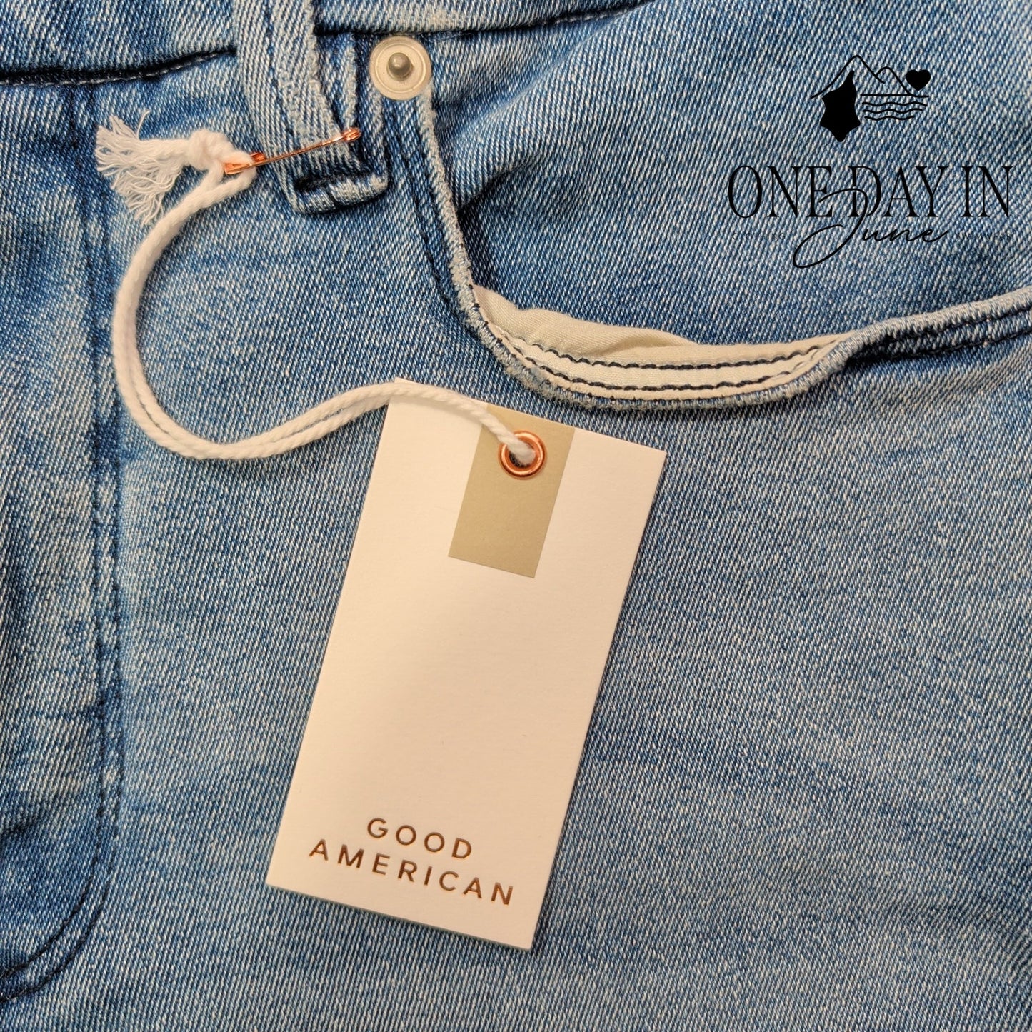 Good American Good Legs Straight Jeans Blue449 Raw Hem NWT $139 Size 6 (28)