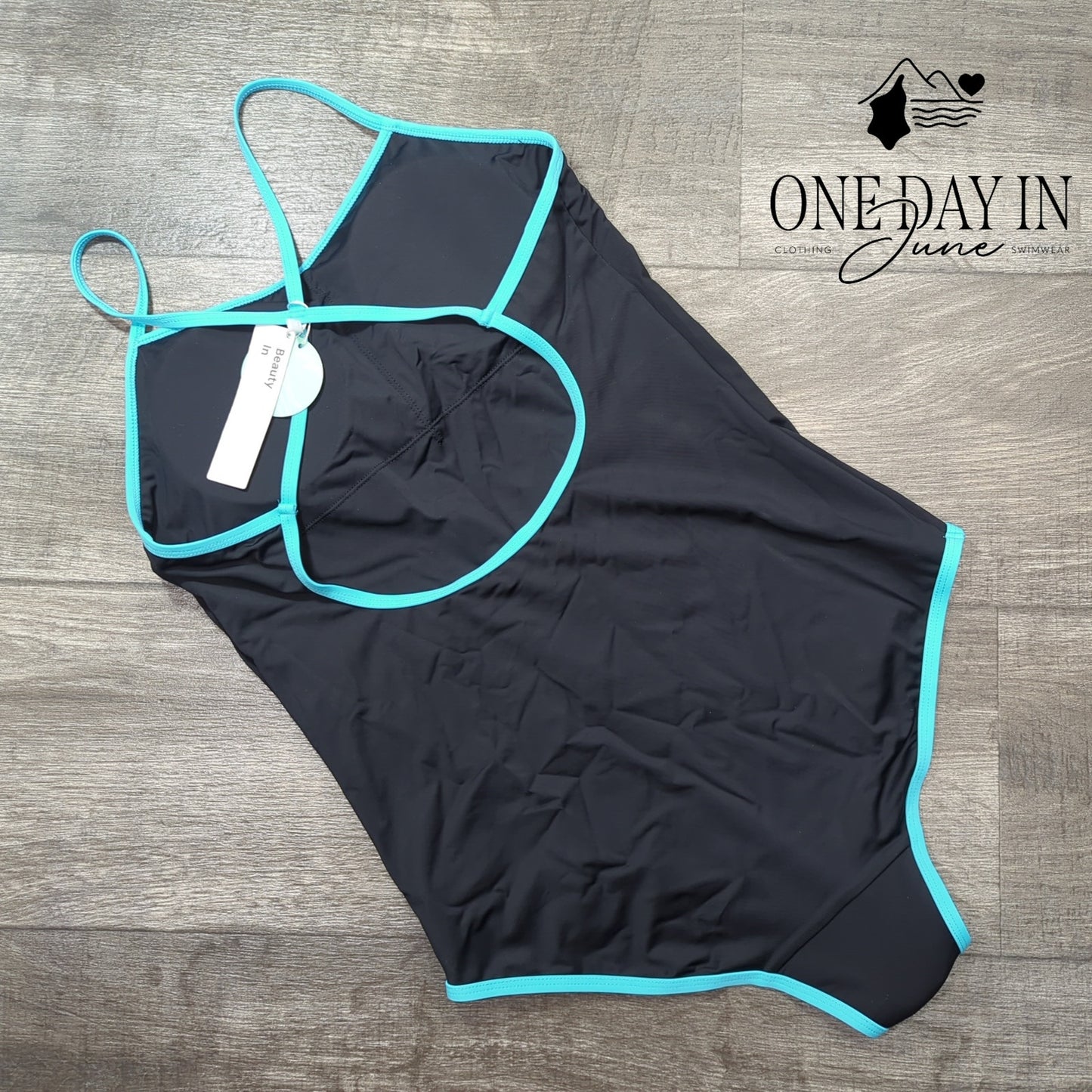 Beautkini Cross Back Sport One Piece Swimsuit Size M