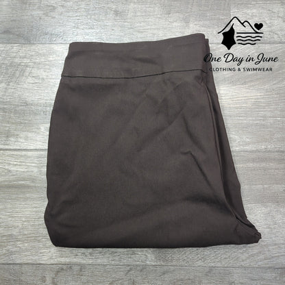 JM Collection Slim Leg Pants Size 18W